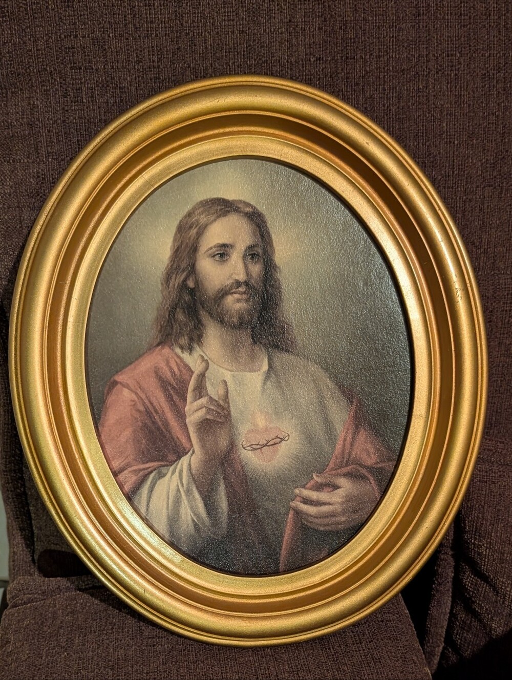 Vintage Sacred Heart of Jesus Gold-Leaf Oval Framed Art